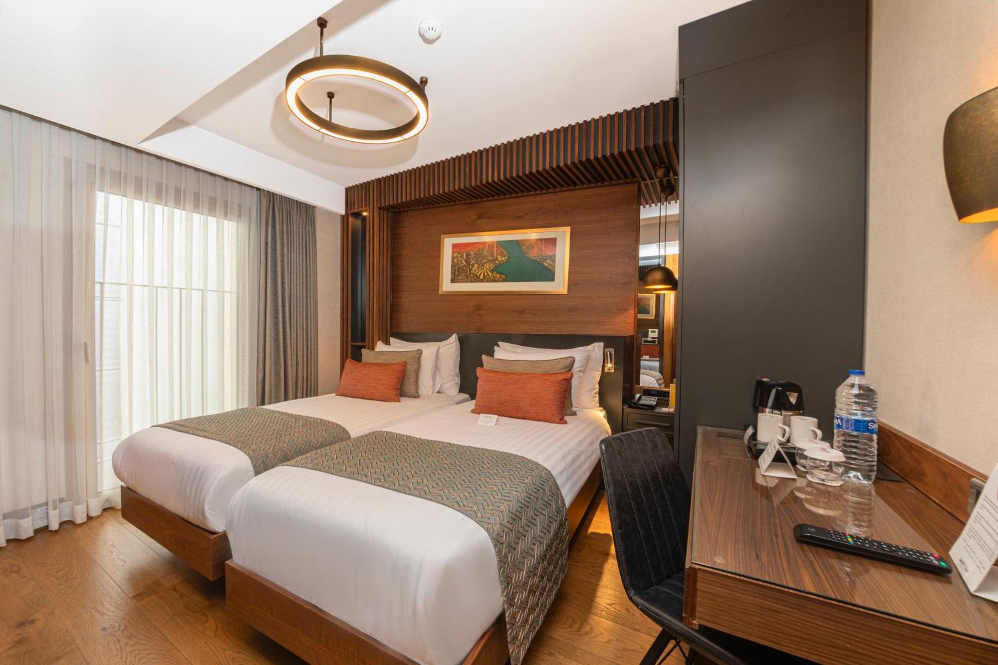 Levni Plus Hotel Istanbul Eksteriør billede
